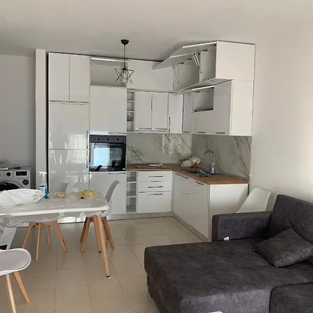 2 With Balcony And Sea View Appartement